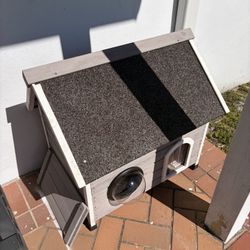 Cat House 