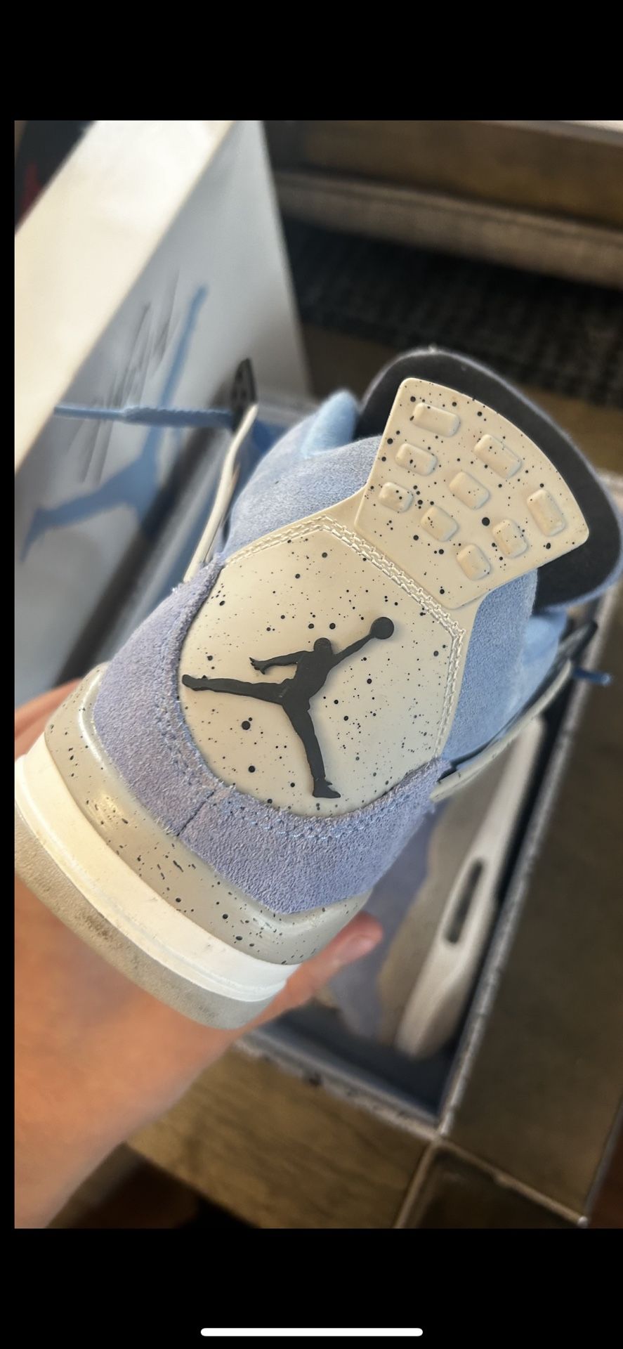 Jordan 4 UNC