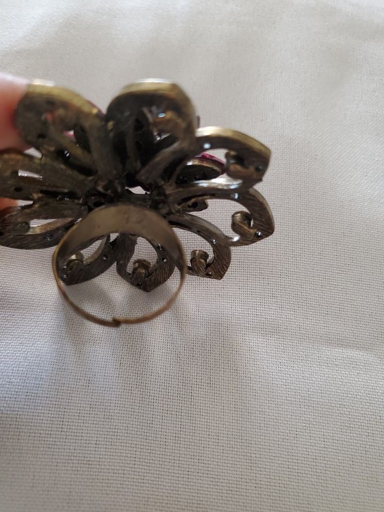 VINTAGE JEWELRY