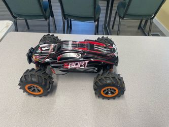 High-Speed 4WD RC Monster Truck Off Road Basher