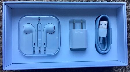 iPhone EarPods, Wall Adaptor and cable set