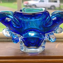 Beautiful Vintage Murano Blue Glass Bowl