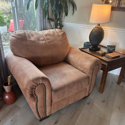 Matching 3-Seat Sofa & Oversized Armchair – Excellent Condition