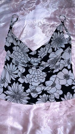 Black and White Floral Crop Top