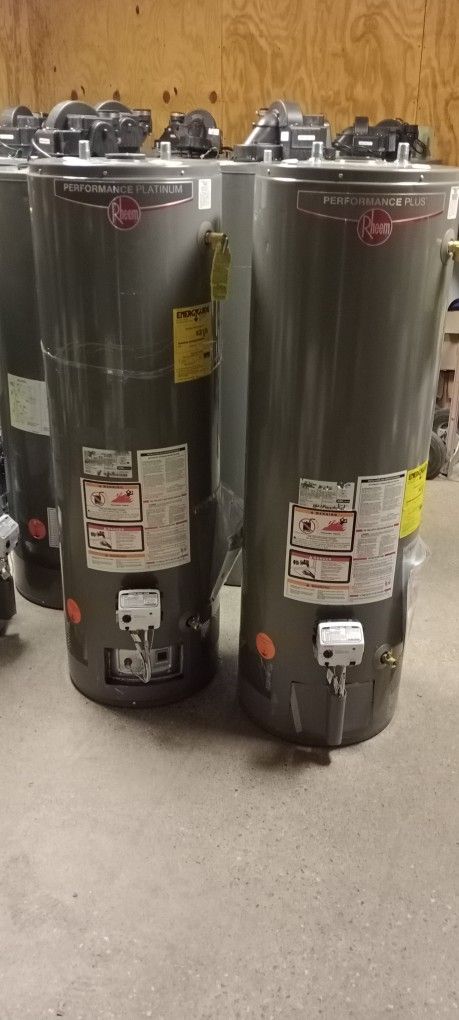 Brand New Scratch And Dent Hot Water Tank Chimney Vent 40 Gallon $425