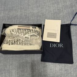 Dior B23