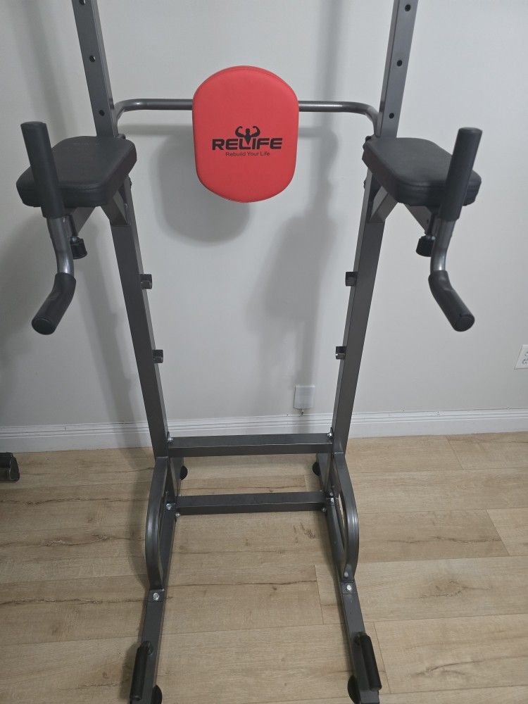 Pull Up And Dips Excersize Rack