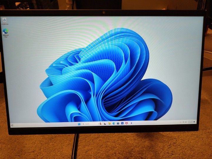 Lenovo Desktop All-In-One - GREAT CONDITION!!!!!!!
