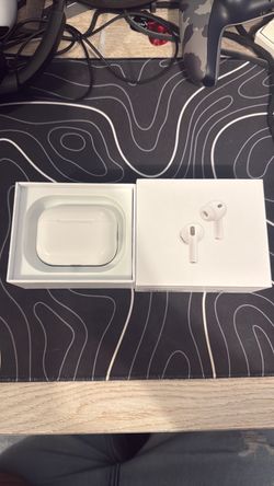 Apple AirPods 3 with Charging Case
