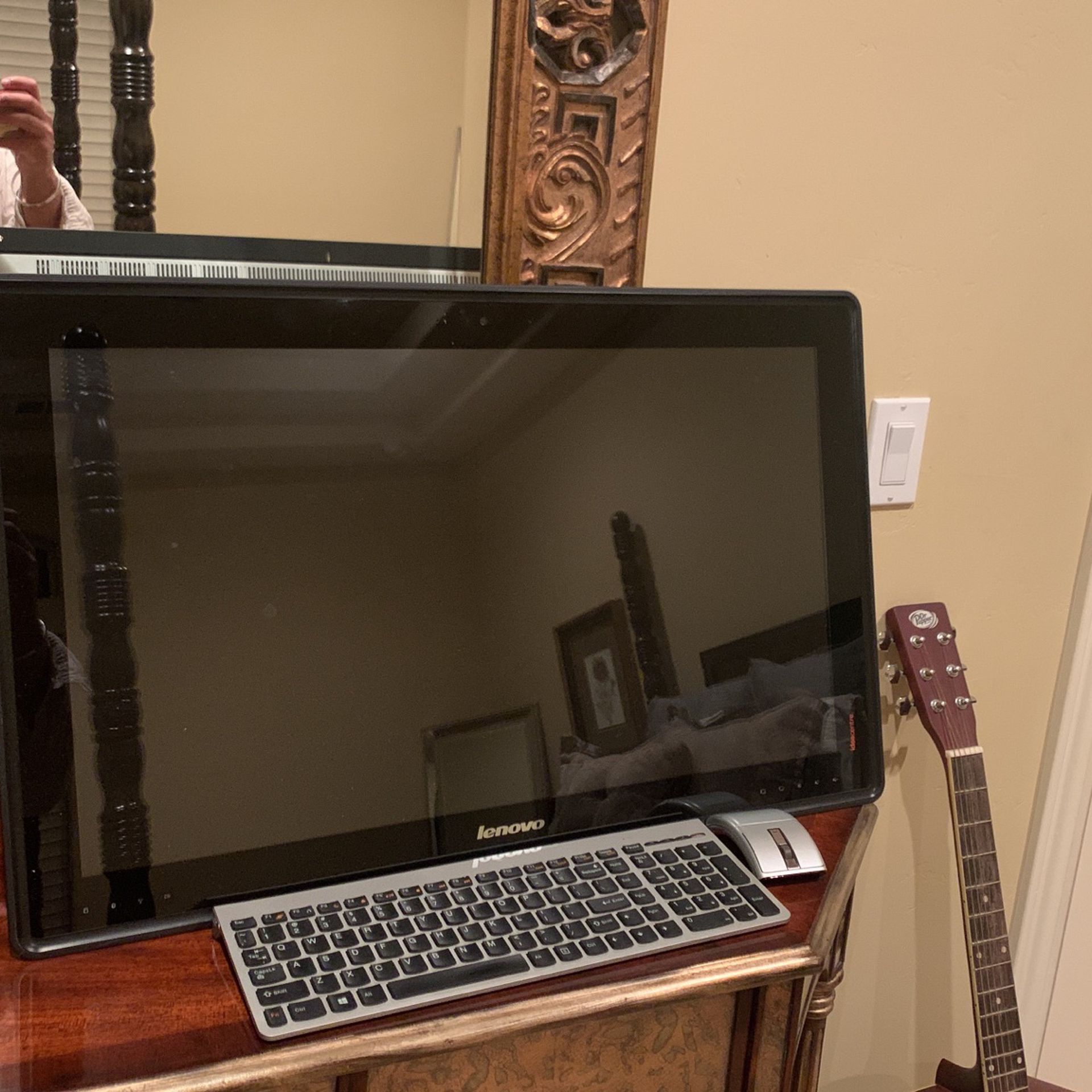 Touch Screen Lenovo PC (great Condition)