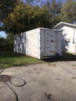 26’ cooler box system new air condenser new cool box system nice set up