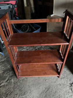 Foldable book shelf