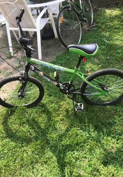 Boys bike rides fine