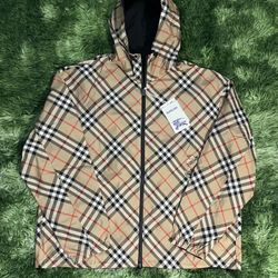 Brand New Burberry Original Color And Black Reservable Checked Twill And Shell Hooded Jacket