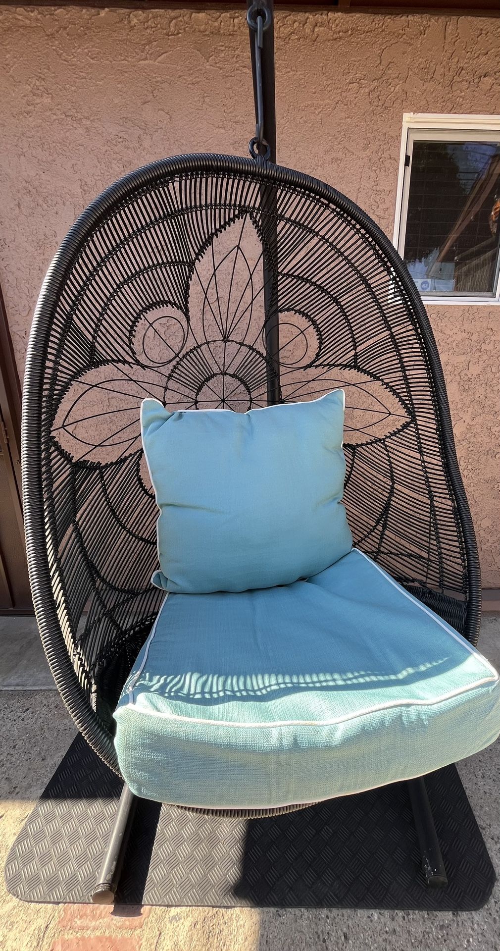 Egg Chair; Black (includes cushions)