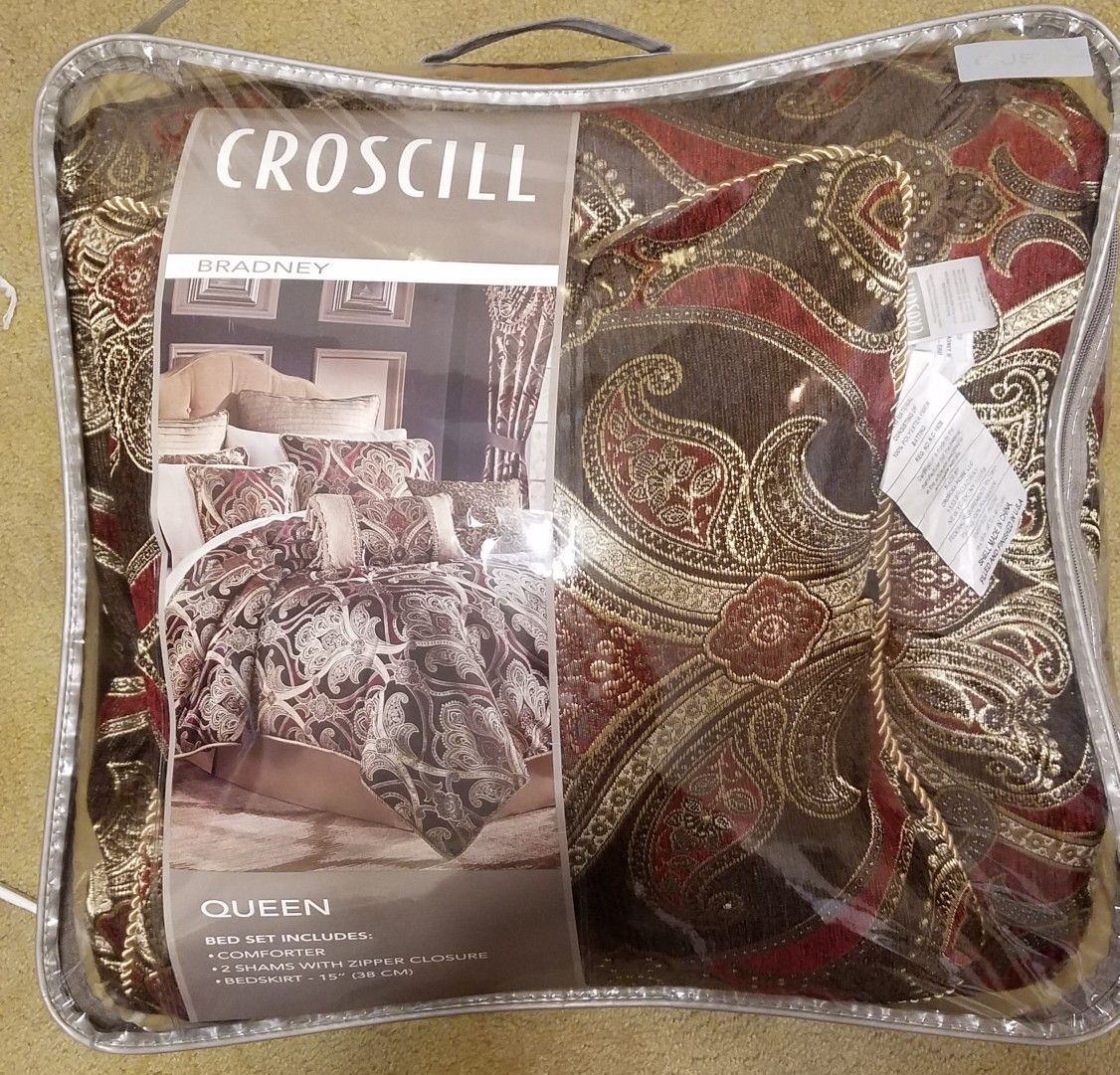 Croscill Bradney Queen Comforter Set