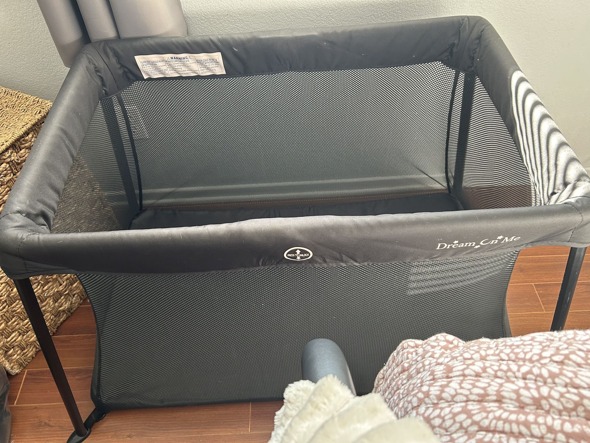 Portable Crib & Mattress