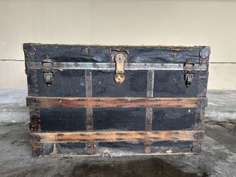 Vintagew trunk