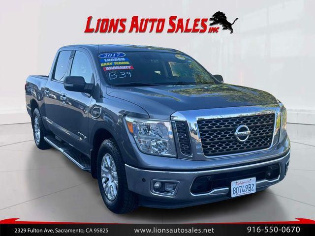 2017 Nissan TITAN