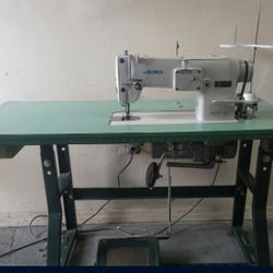 1A Juki Industrial Sewing Machine Model DDL-5530