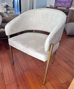 The Esther dining chairs set of 2 (brand new )