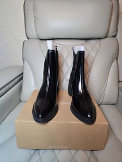Black Patent Leather Chelsea Ankle Boots