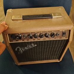 Fender Acoustasonic 15 