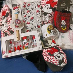 Minnie Mouse Collector's 