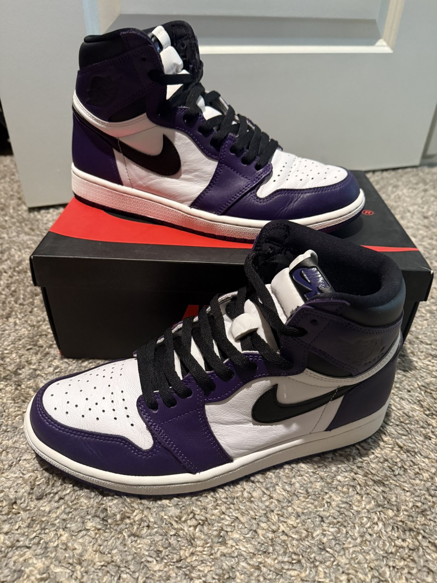 Jordan 1 Court Purple Size 9.5