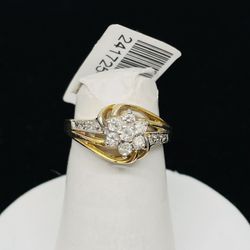 Gorgeous 14K Flower Ring