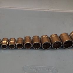 Snap-on Tools 11 pc 3/8" Drive 12-Point SAE Flank Drive® Shallow Socket Set (1/4, 5/16, 3/8-7/8") Never used