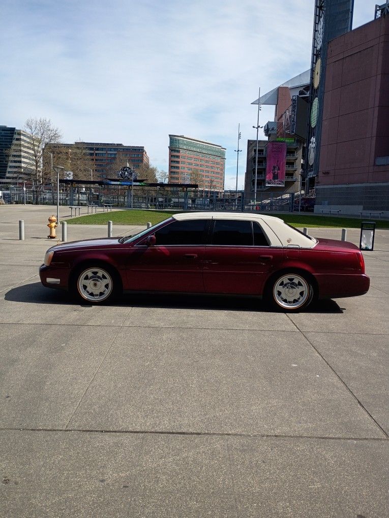 2000 Cadillac DeVille for Sale in Seattle, WA - OfferUp