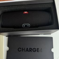 JBL Charge 4