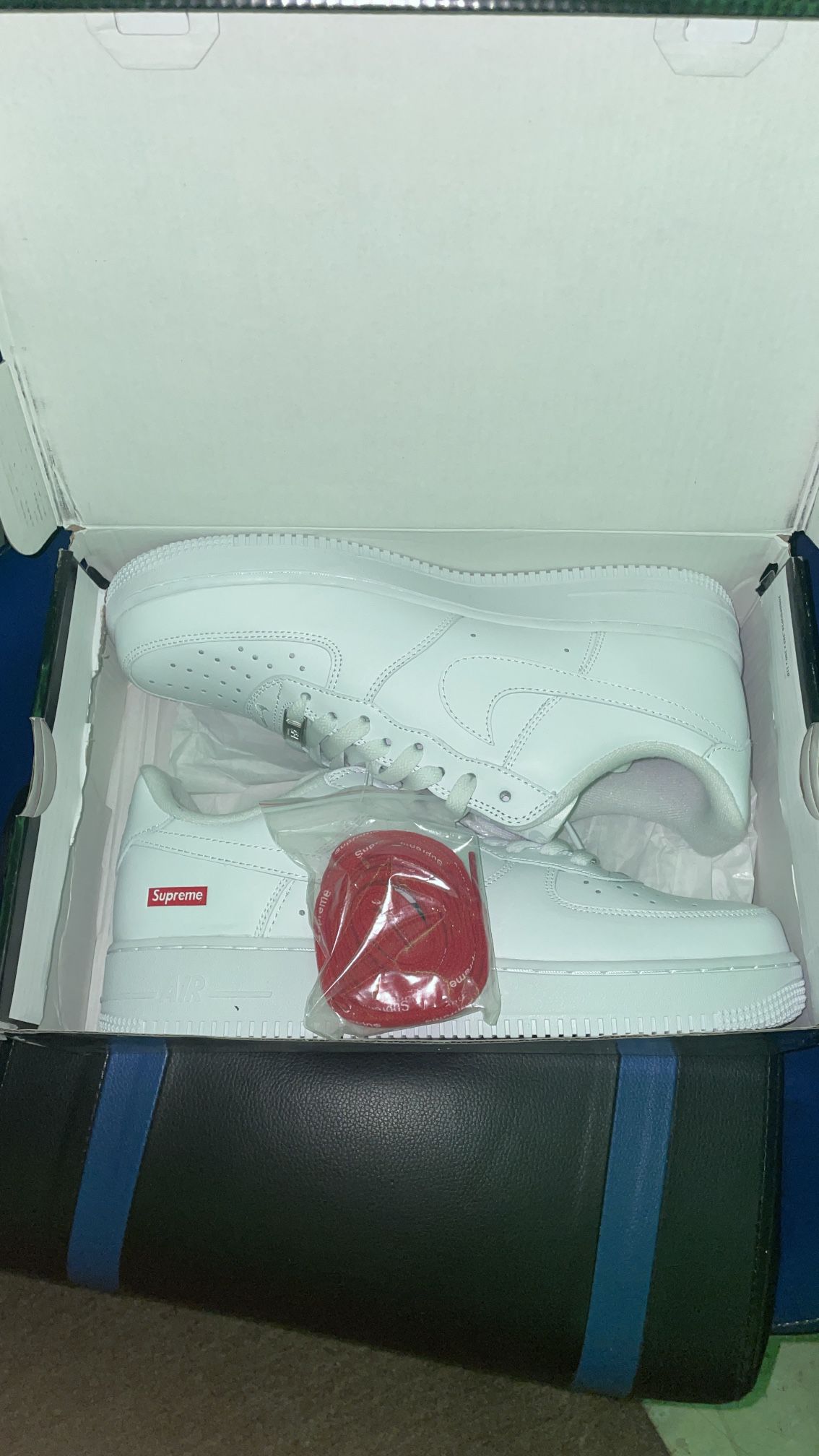 Supreme Air Force 1 Size 9.5