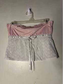 Pink and white top
