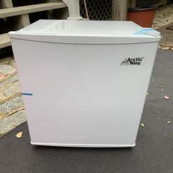 NEW Small Mini Refrigerator
