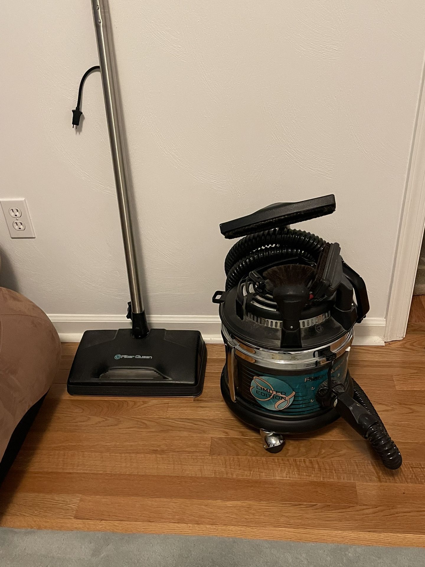 Majestic vacuum