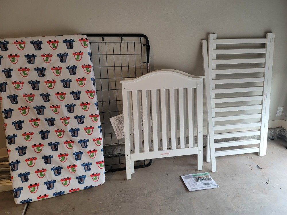 Baby Crib 