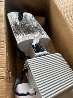 Reflective Grow Light Fixture