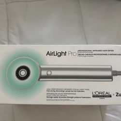 L’Oréal Blow Dryer 