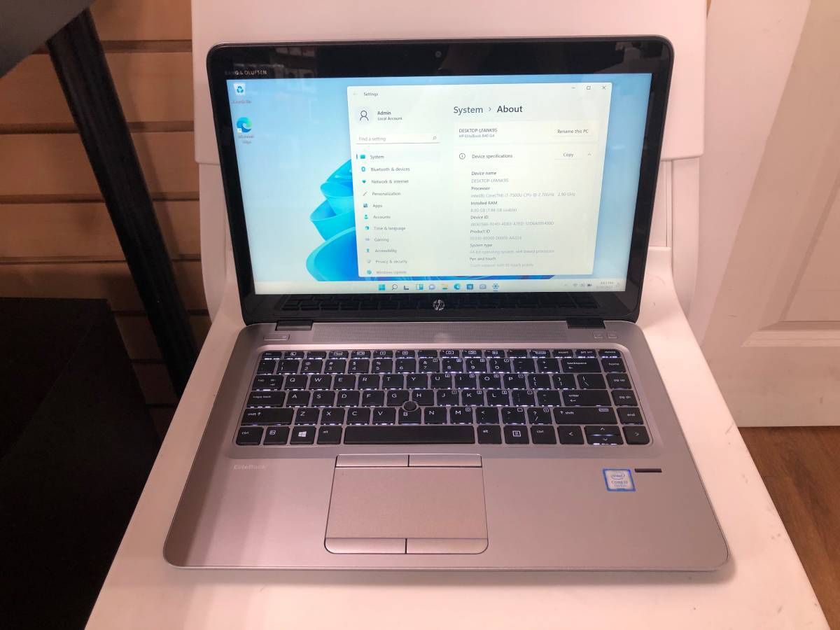 HP Elitebook 840 G4 14 inch touchscreen core i7 7th gen 8GB RAM 256GB SSD