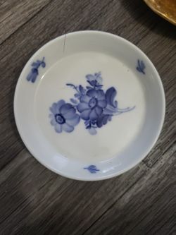 Royal Coppenhagen Lipped Dish