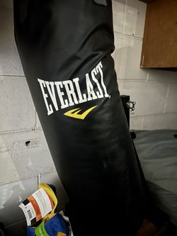 Punching Bag And Wall Mount Brackets