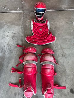Easton Red Catcher's Gear Set