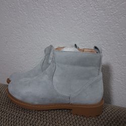 Girls  Shoes Booties  Size 1