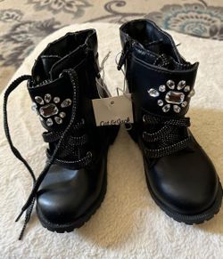 New Cat And Jack Boots Size 8