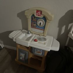 Kids’ Kitchen