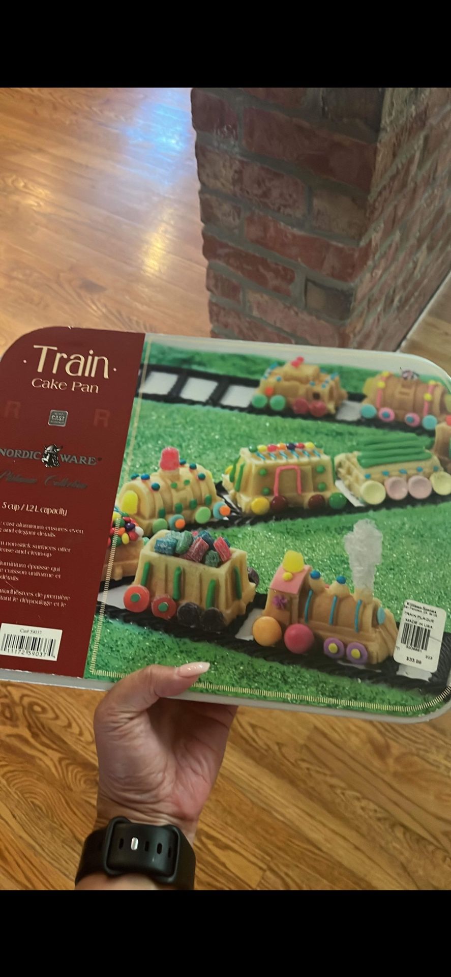 NWT Trains Nordic Bakeware