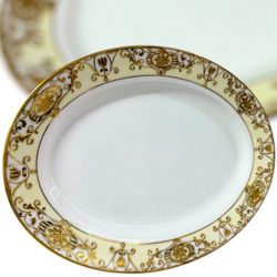 Vintage Noritake Japan “Christmas Ball” Coll. 11 5/8” Porcelain Oval Platter