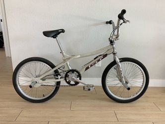 2001 GT Vertigo Mid School Freestyle BMX